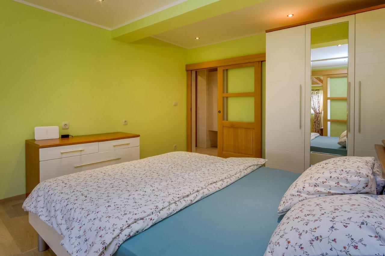 Isabela Apartment Mali Losinj Exterior photo